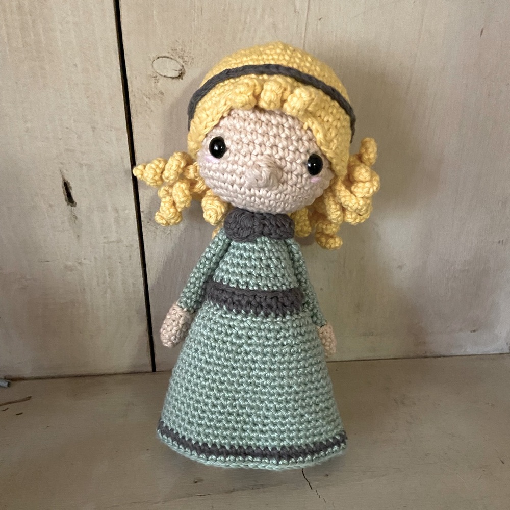 Meet your Posher, Isabella